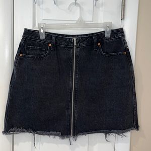NWOT! Abercrombie & Fitch Denim Skirt! Size 32/14 🥰